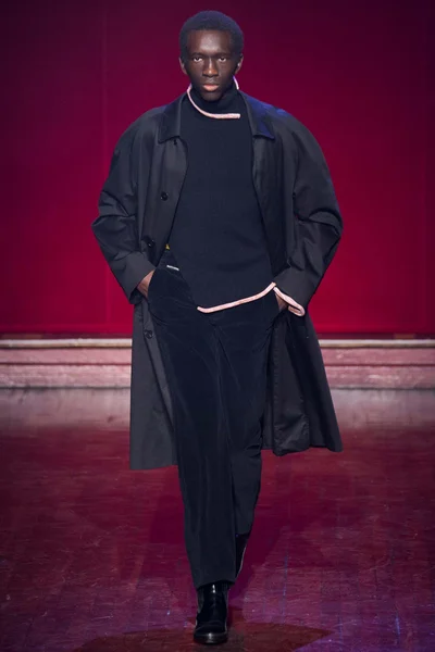 Look 5